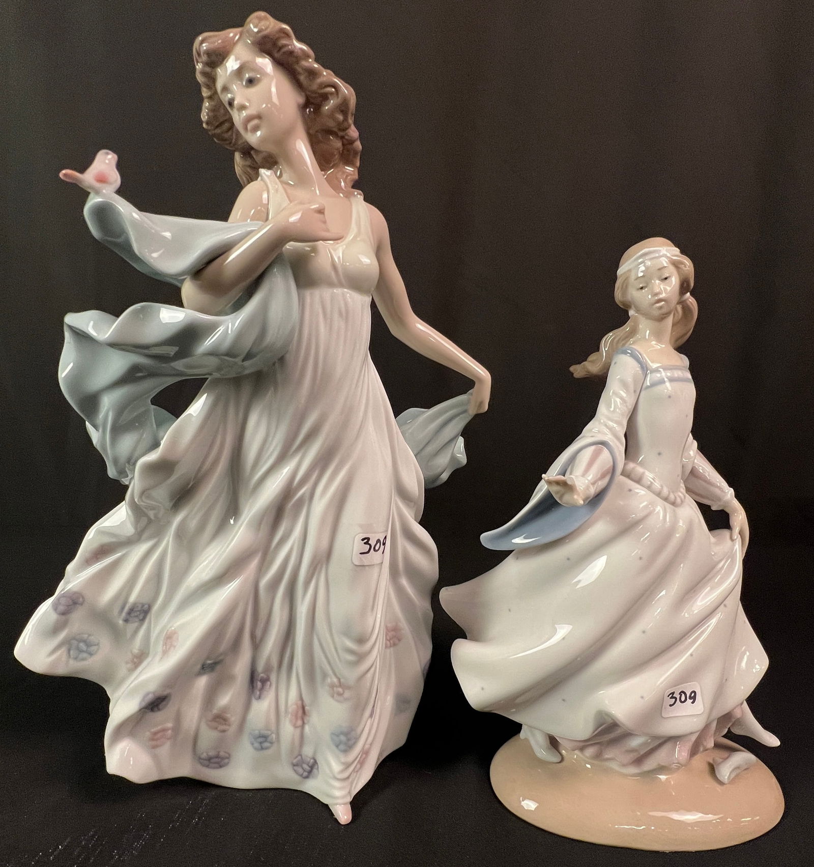 2 Lladro Figurines (1 of 9)