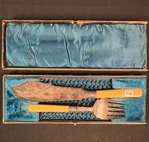 Victorian 2 Piece Fish Serving Set
