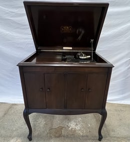 Victor Victrola Floor Model w/ Records