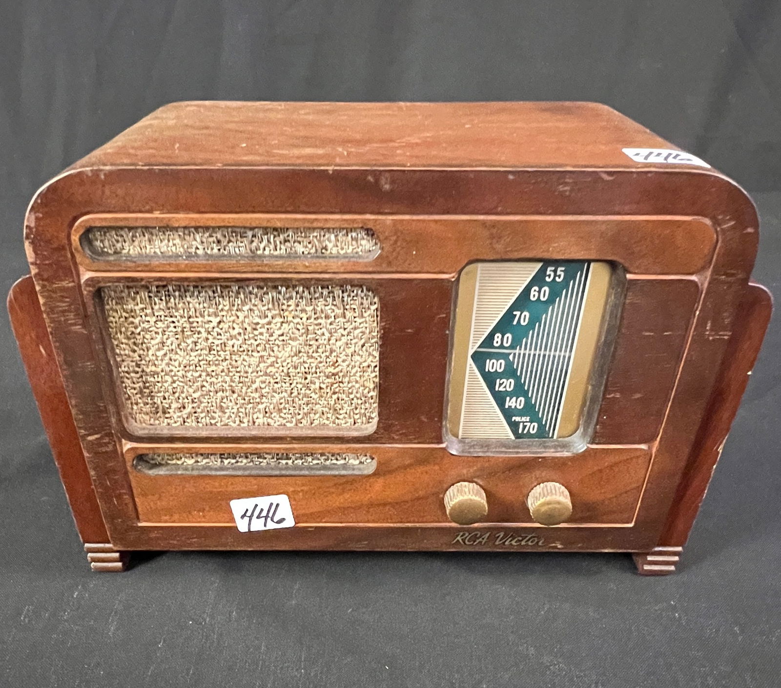 Art Deco RCA Radio Model RTX33 c. 1939 (1 of 6)