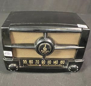 Emerson Model 587A Radio c. 1949