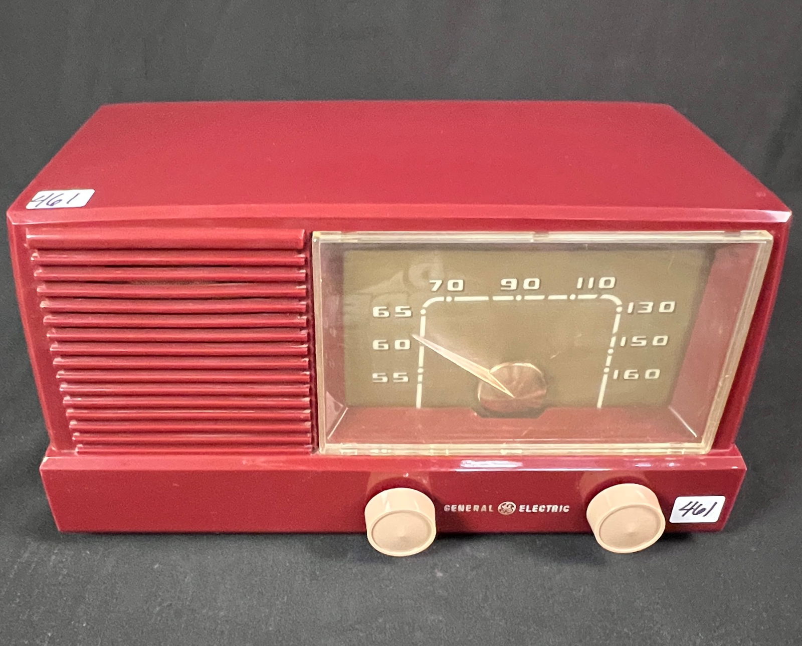 General Electric Burgundy Model 416 Radio, Working Condition: A General Electric burgundy body AM radio c1950's in excellent, working condition. It measures 6.5" tall X 12" across X 6.5" deep.