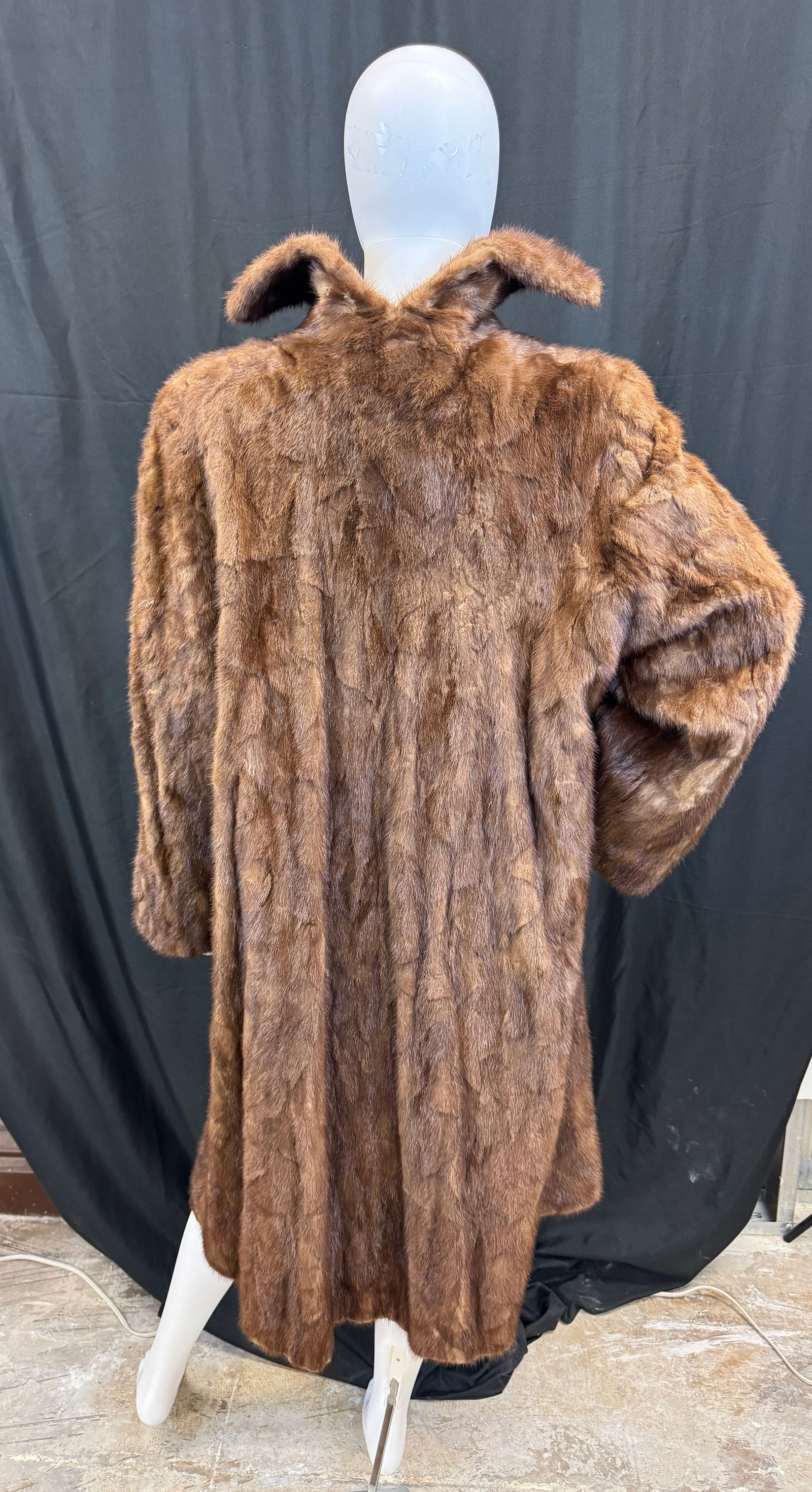 1940's Mink Shawl Collared Coat - 5