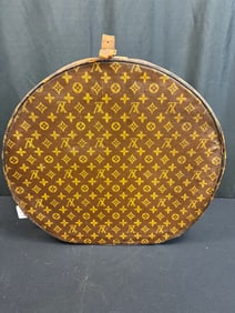 Louis Vuitton Leather Logo Hat Suitcase C1920/30's