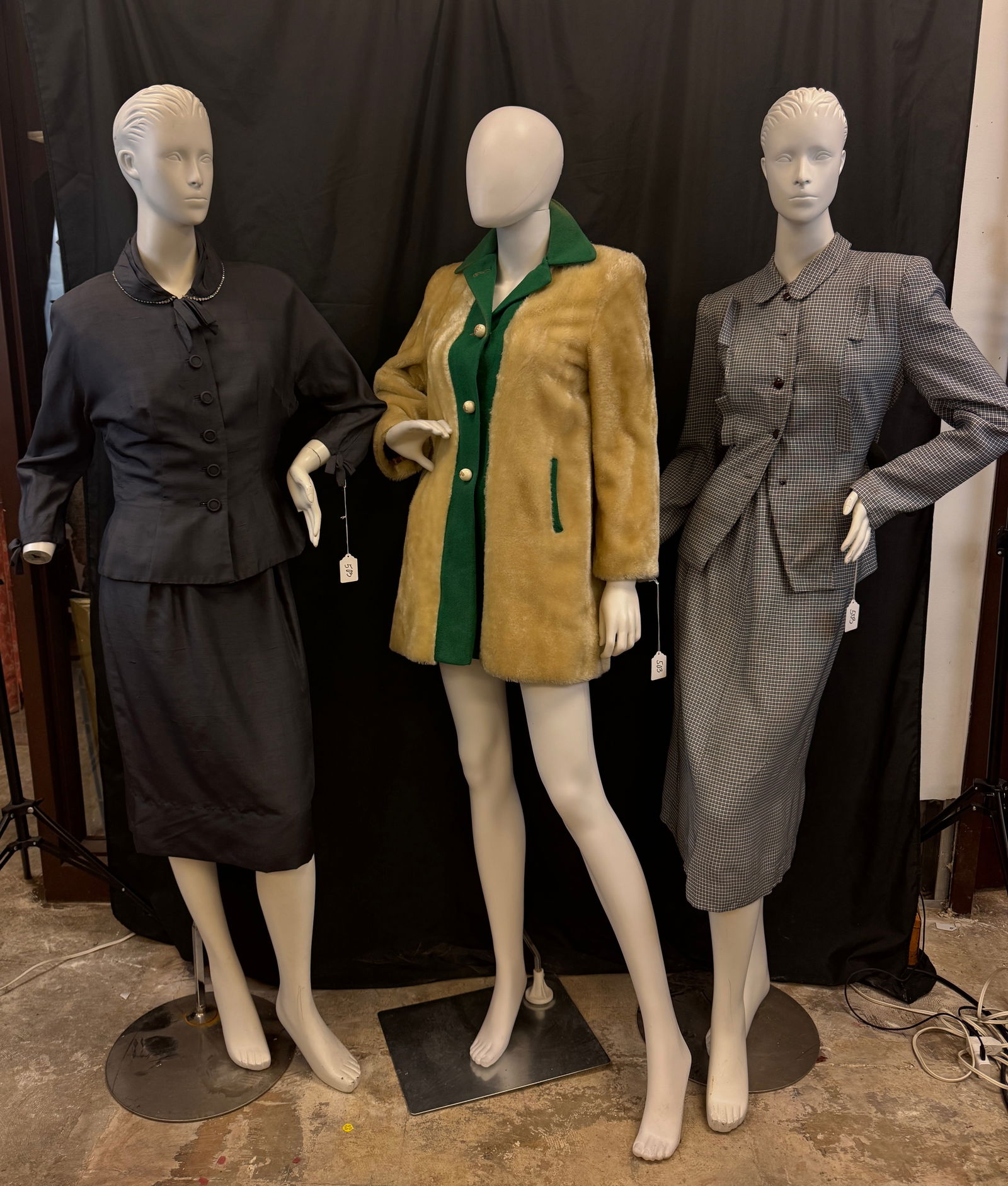 3 Vintage Ladies Garments C1940/50's (1 of 15)