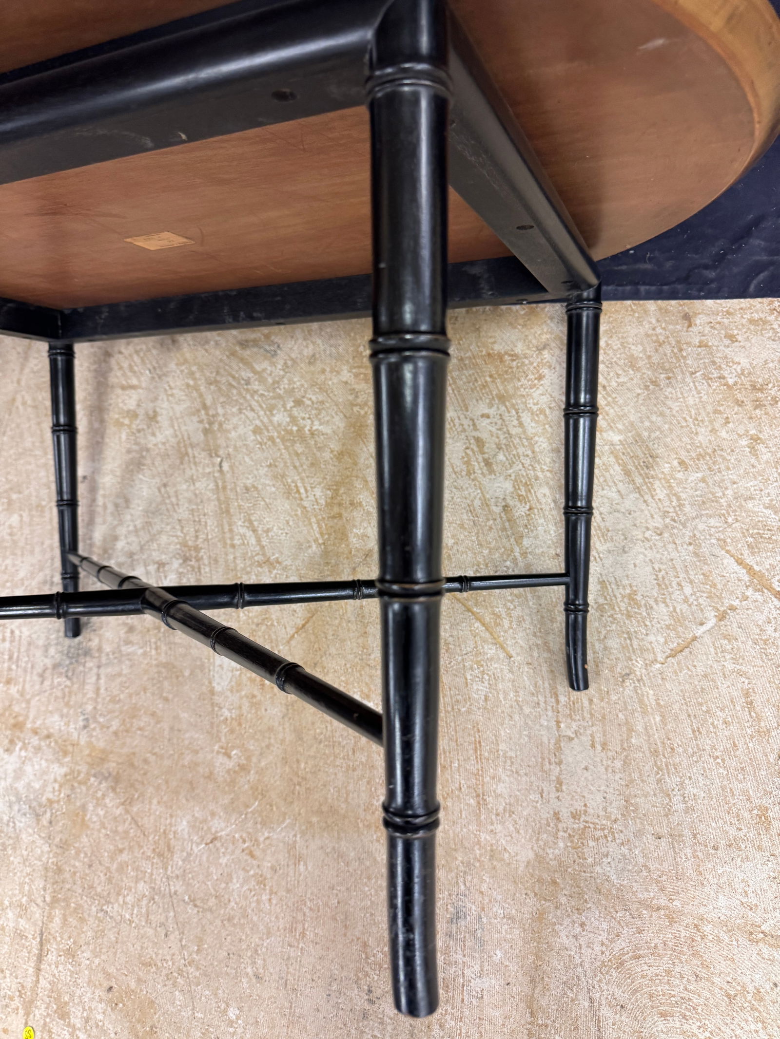 Kittenger Oval Cocktail Table - 4