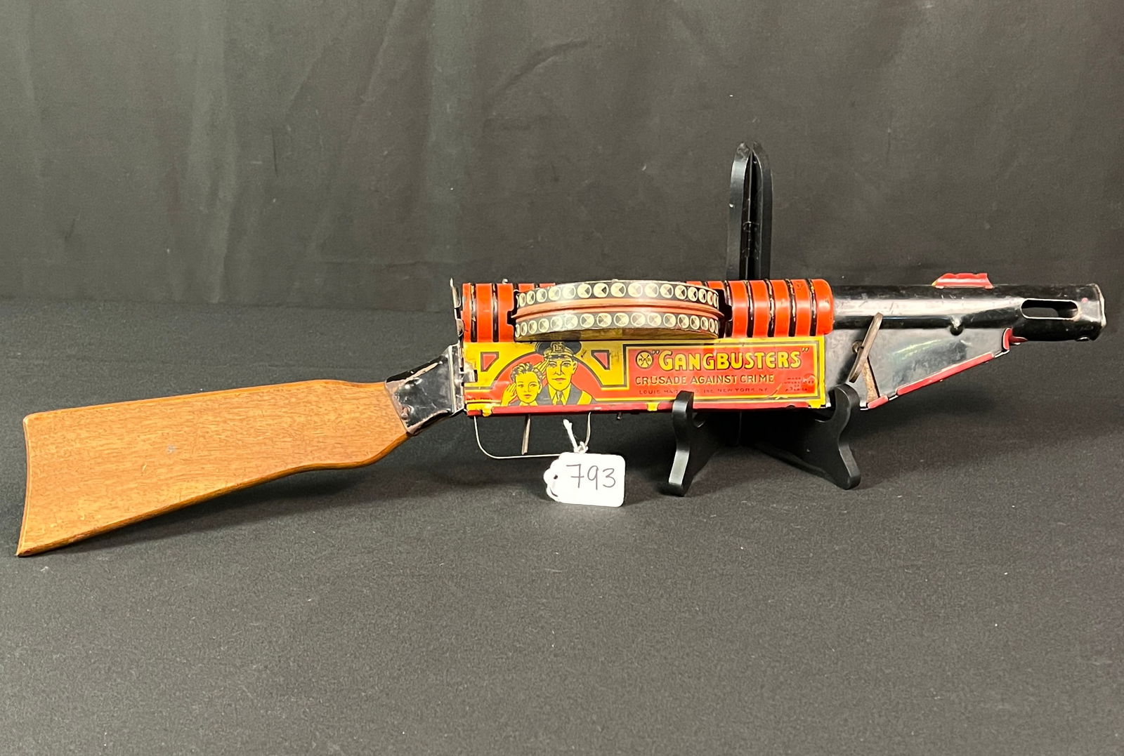 Marx G-Man Toy Tommy Gun: A Louis Marx Co. "Gangbusters" G-Man tin litho toy tommy gun, c.1930s. In fair condition.