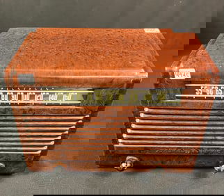 1941 General Electric Radio Model J-54