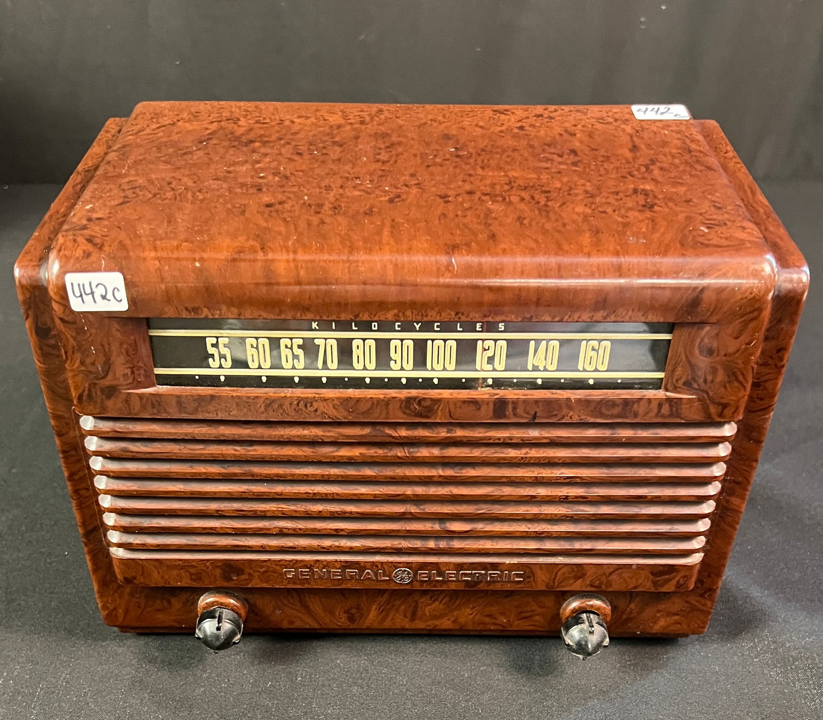 1941 General Electric Radio Model J-54 (1 of 5)