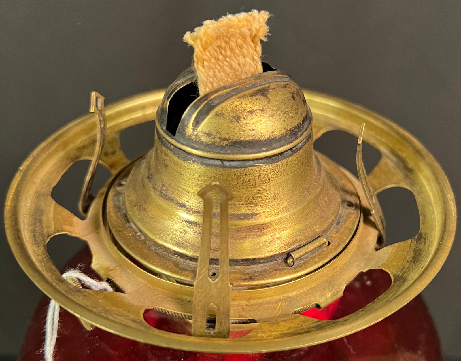 Ruby Cut Oil Lamp - 3