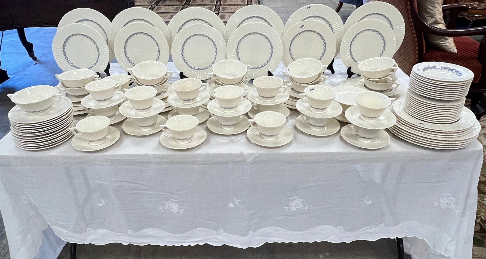 Lenox Dinner Set Service for 15 in "Priscilla Pattern" (1 of 7)
