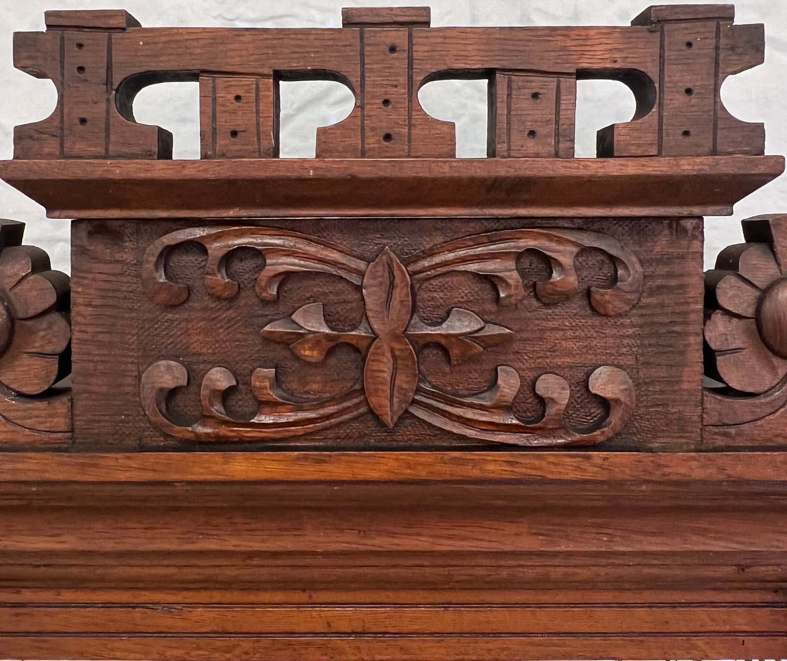 Victorian Floral Carved Hall Mirror, c.1880s - 3