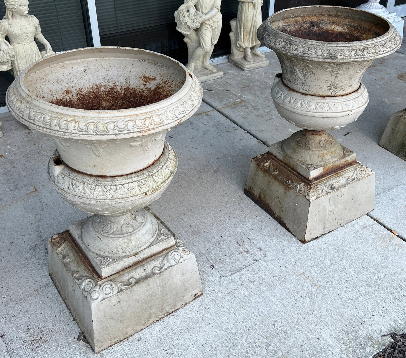 Victorian Pair of Cast Iron Planters (1 of 5)