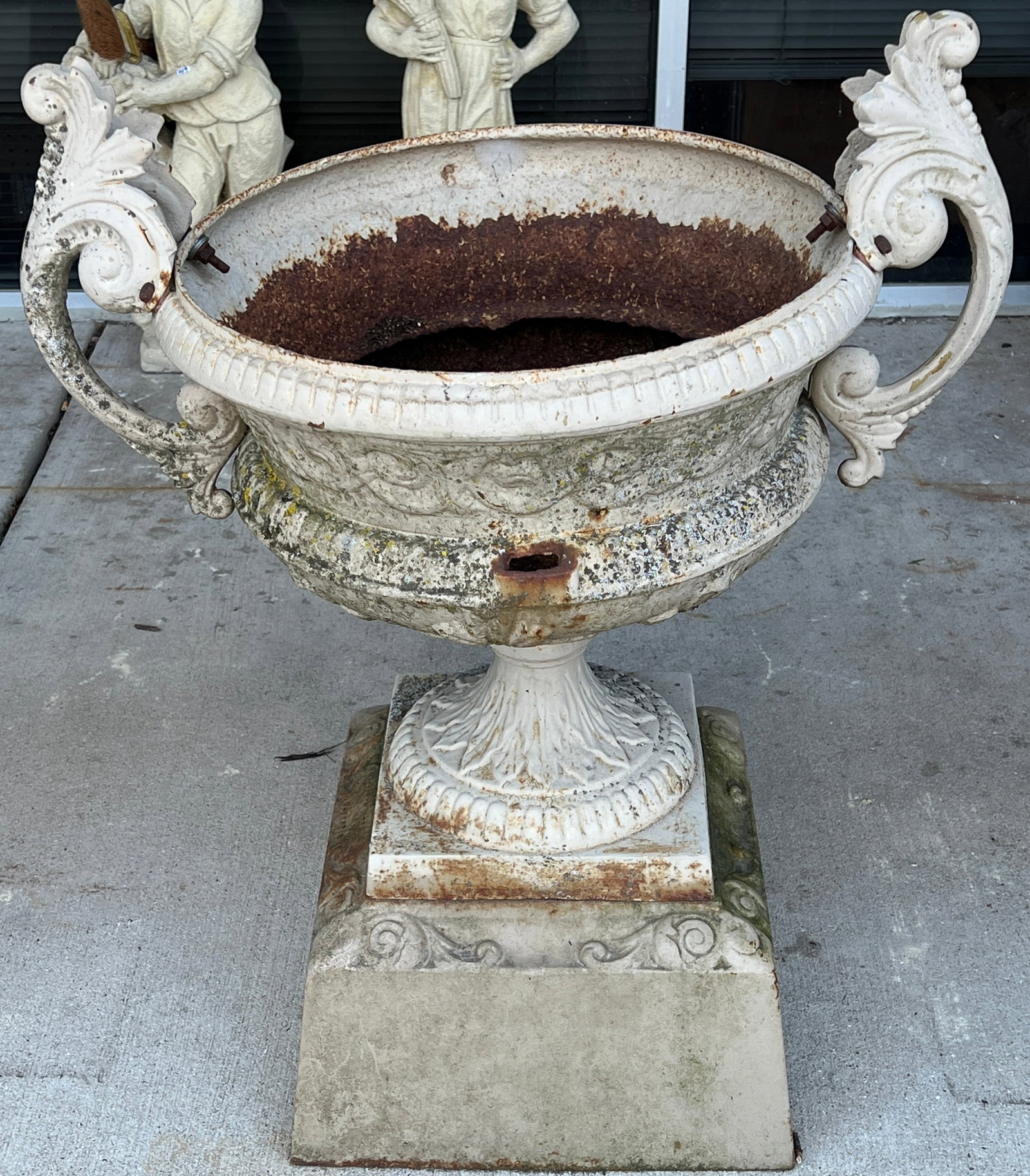 Victorian Cast Iron Planter with Arms (1 of 6)