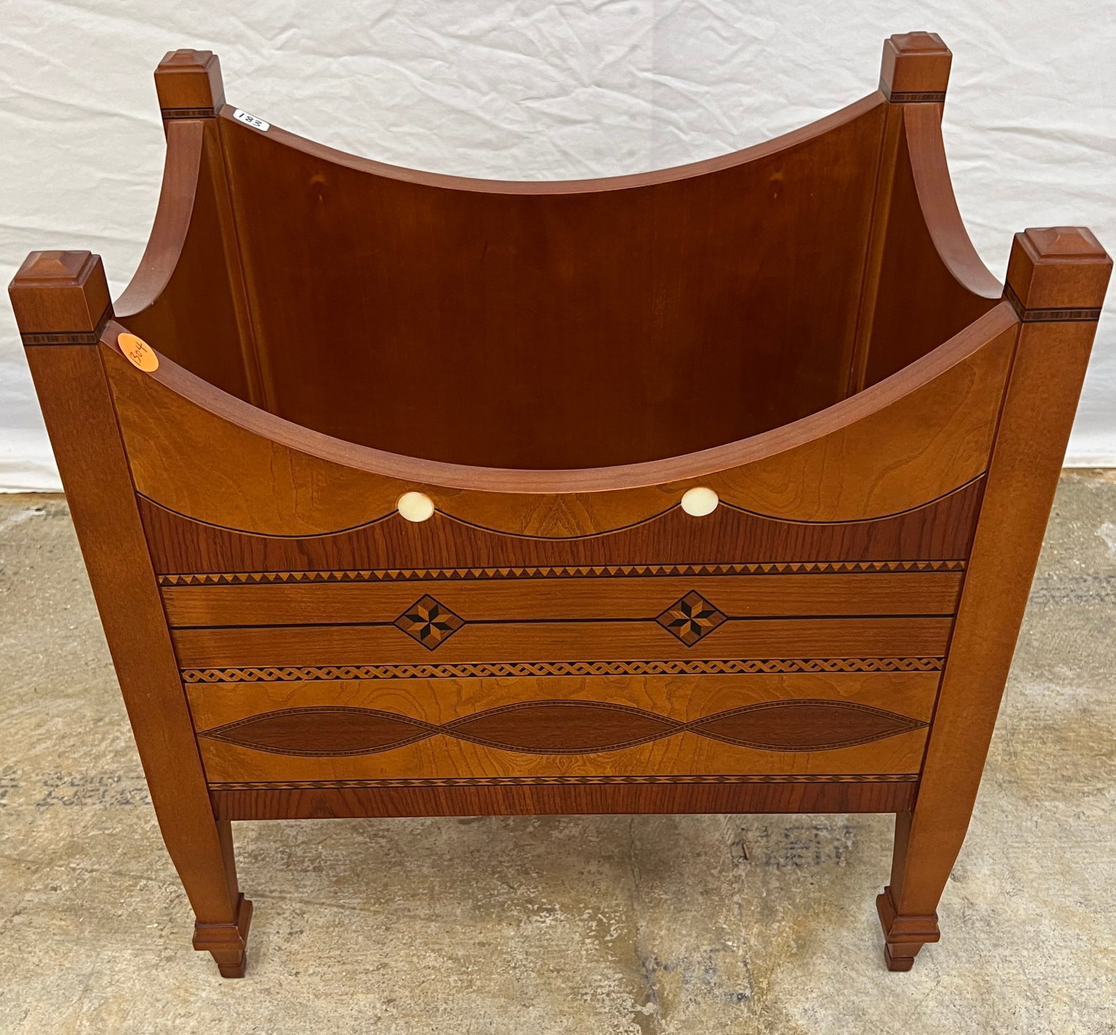 Carpanelli Magazine Rack: An Italian art Deco style Carpanelli inlaid briarwood magazine rack in excellent condition.