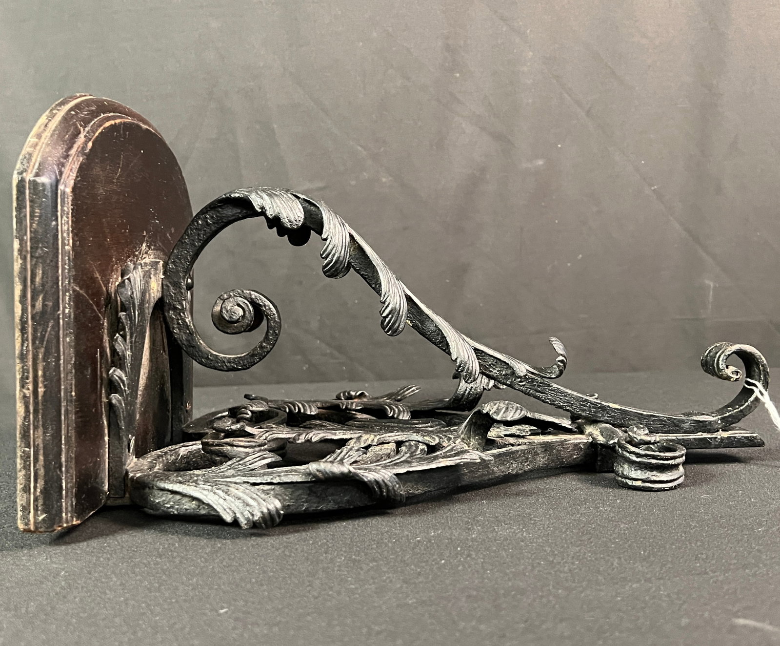 Cyril Colnik - Berlinwork Wall Shelf - 6