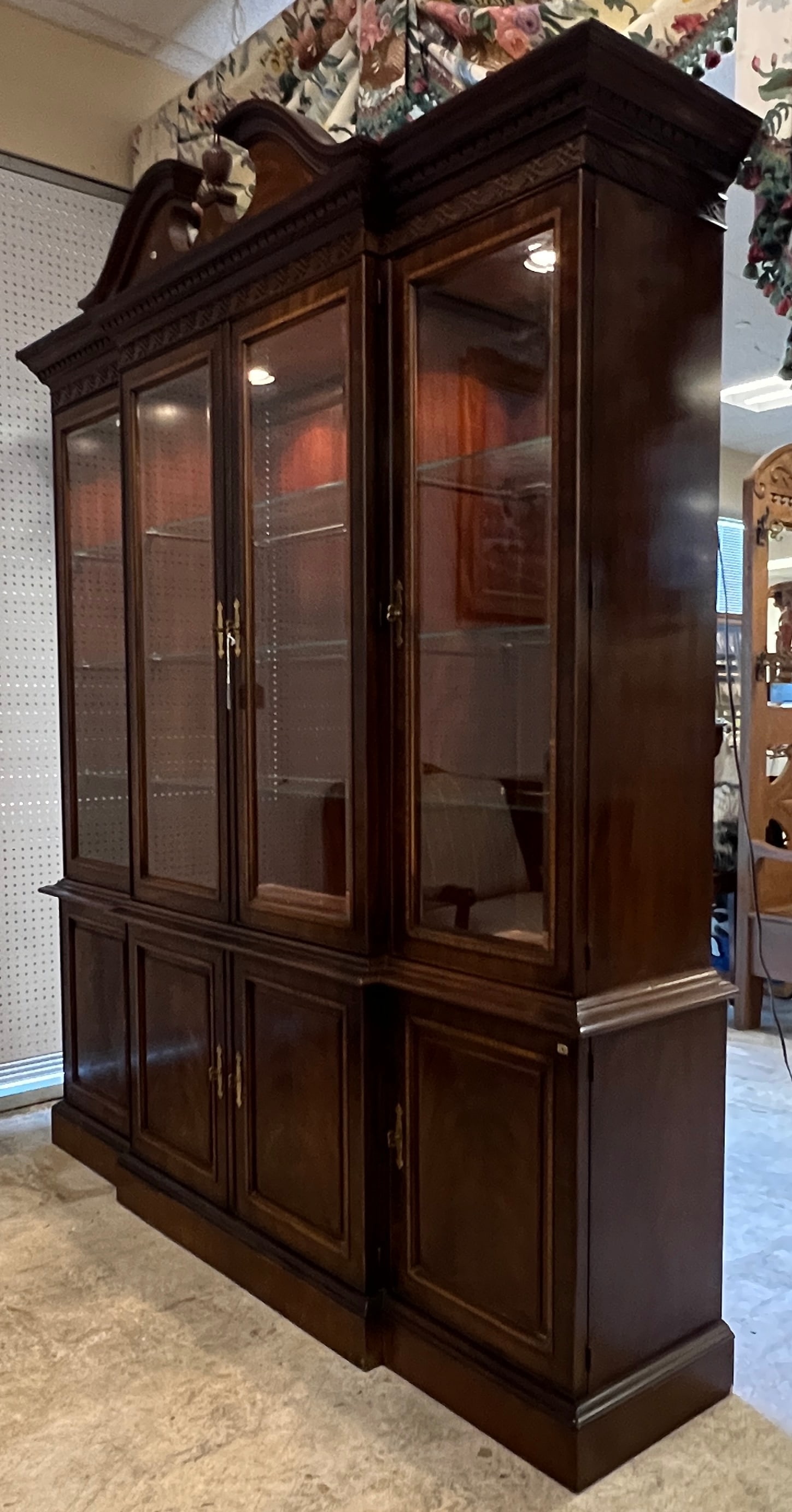 Drexel Chinese Chippendale Breakfront - 3