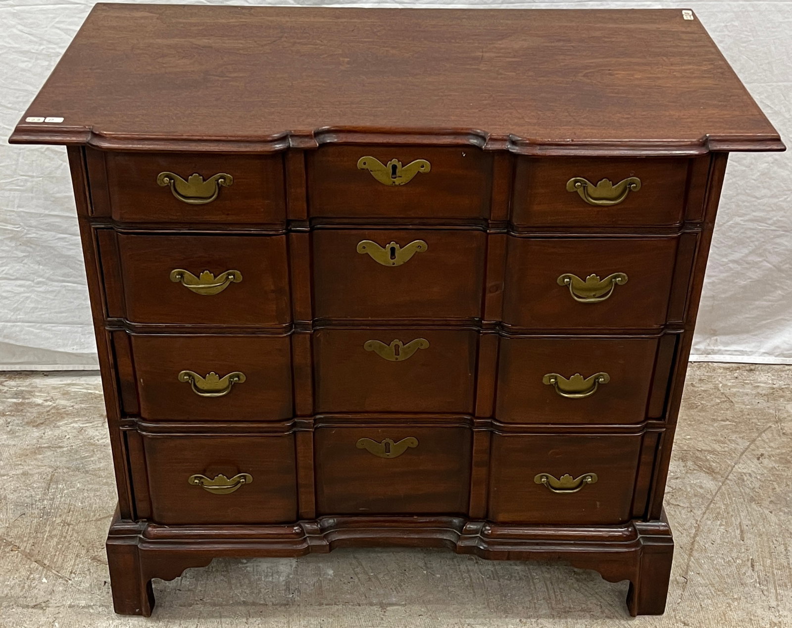 18th Century American Chippendale Blockfront Chest (1 of 8)
