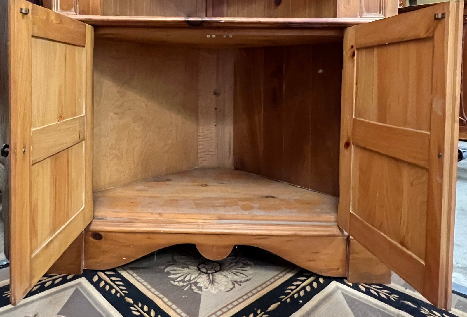Harden Pine Corner Cupboard - 5