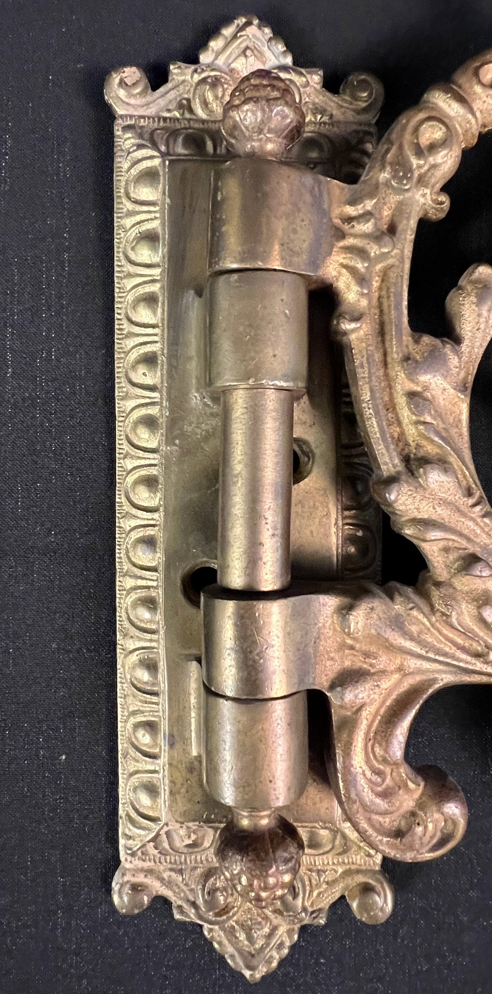 Bronze Apothecary Bracket - 3