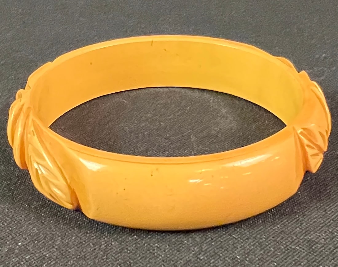 Bakelite Bracelets - 5