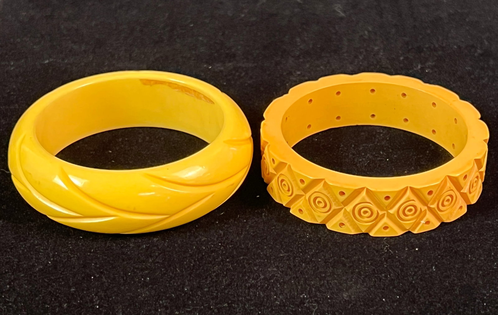 4 Bakelite Bracelets - 2