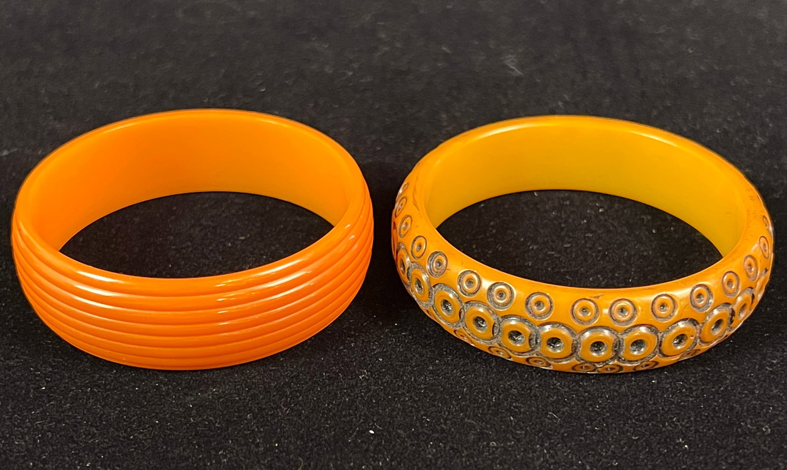 4 Bakelite Bracelets - 4