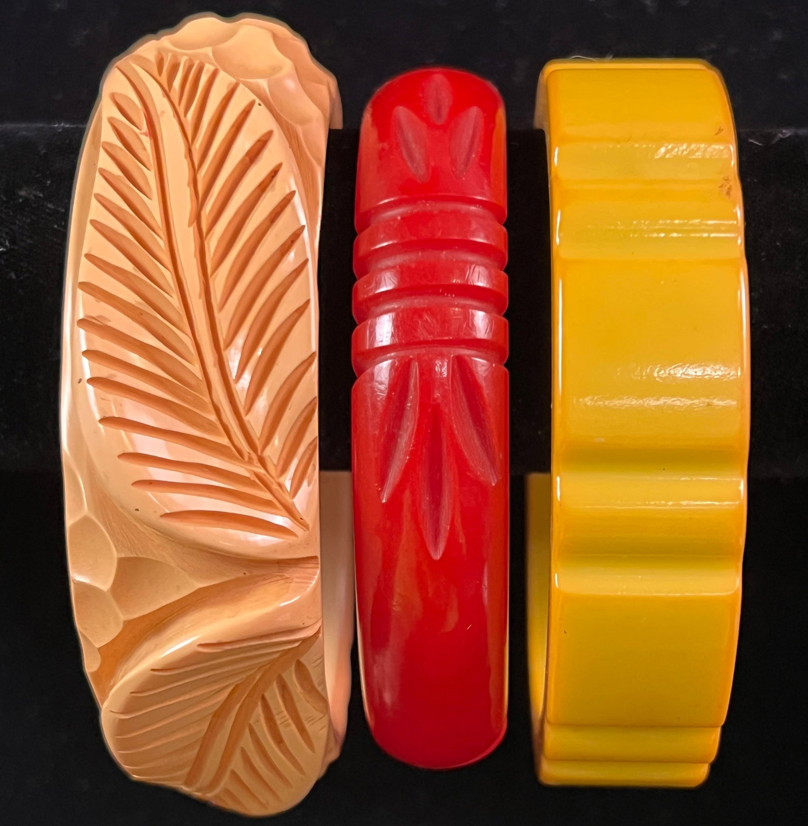 3 Bakelite Bracelets (1 of 7)