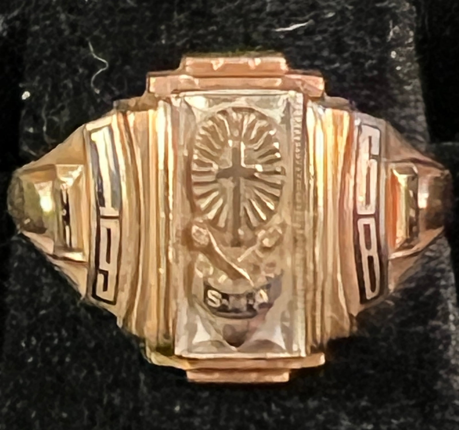 10K Gold Class Ring: A 10k gold class ring from St. Mary's Academy year 1968. This ring is a size 6 and weigh 4.65grams.