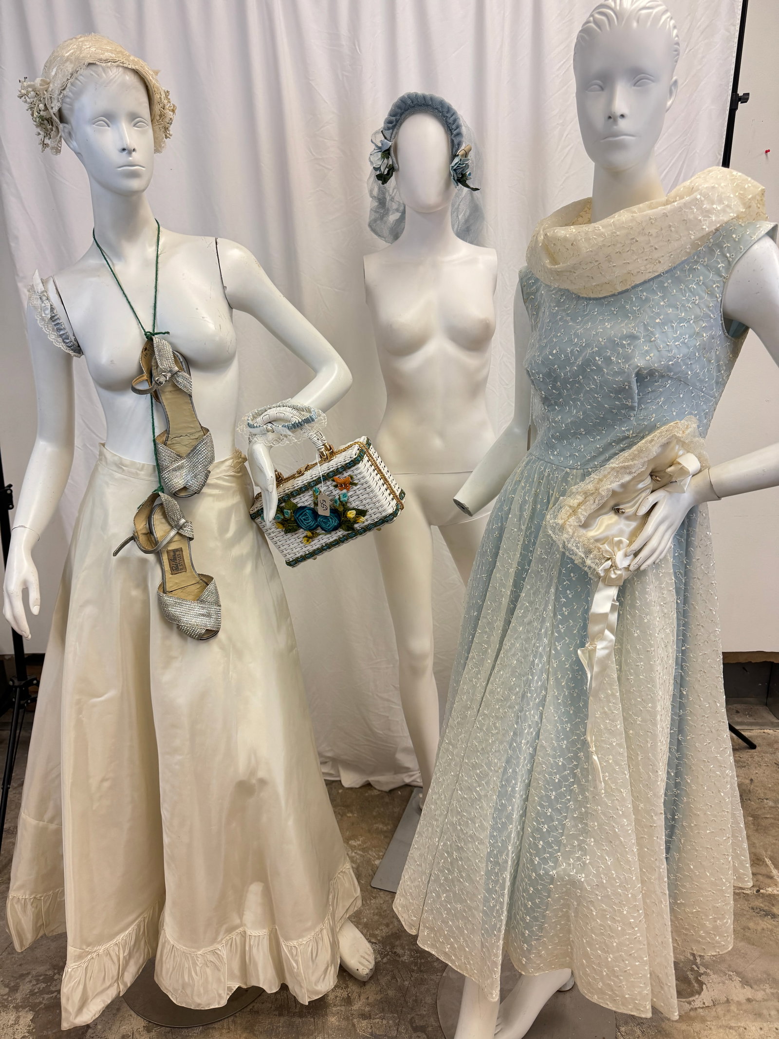 Vintage Ladies Dress and accessories C1950's: A group of Vintage 1950's Ladies Garments and accessories to include a white fit and flair embroidered ladies 1950's dress, a long line crinoline, a white woven Jane's Boutique Florida handbag with bl