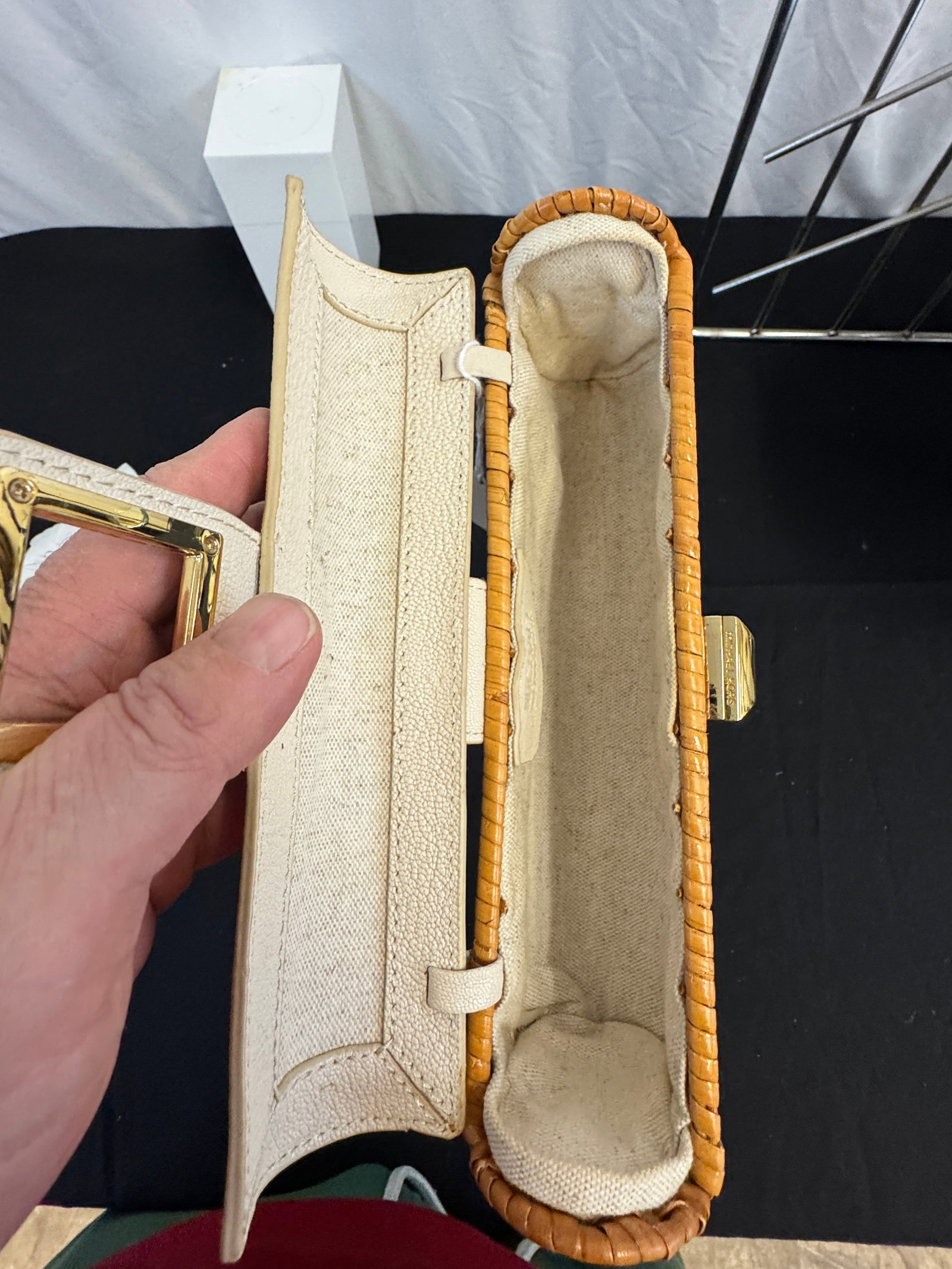 4 Vintage Straw Purses - 16