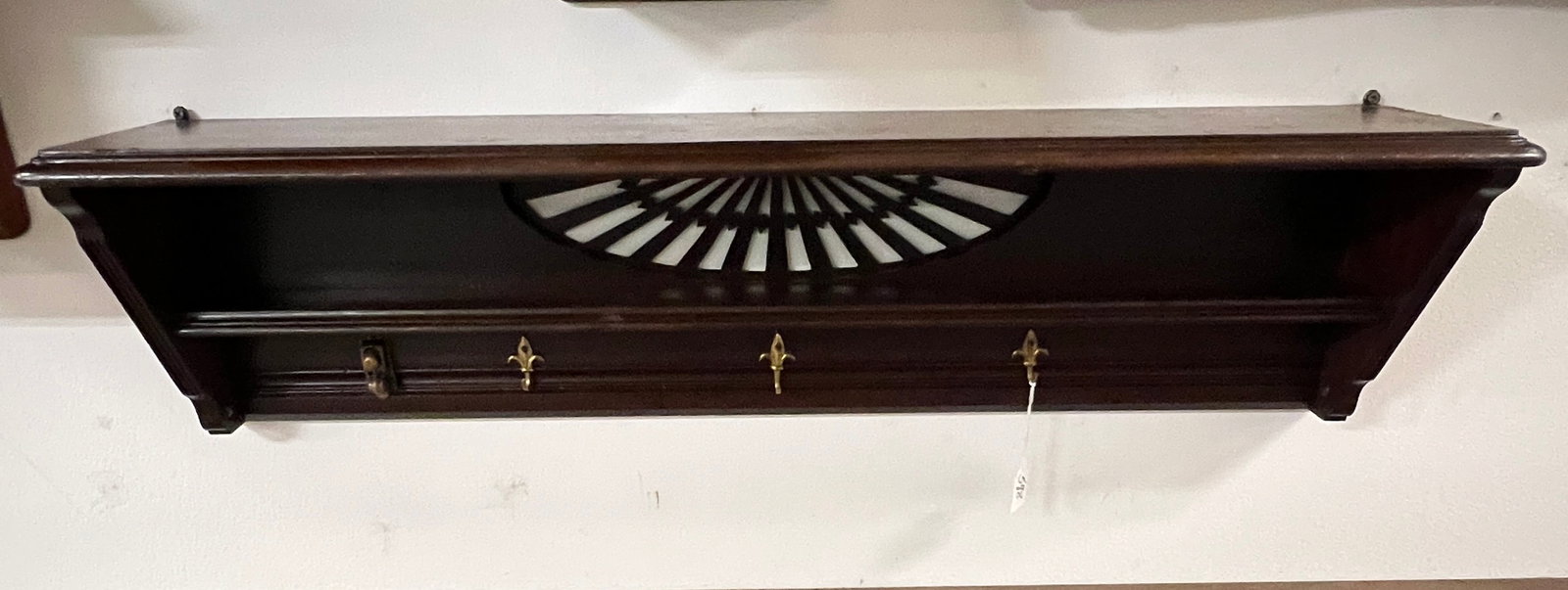Turtle Top Victorian Parlor Table (1 of 6)