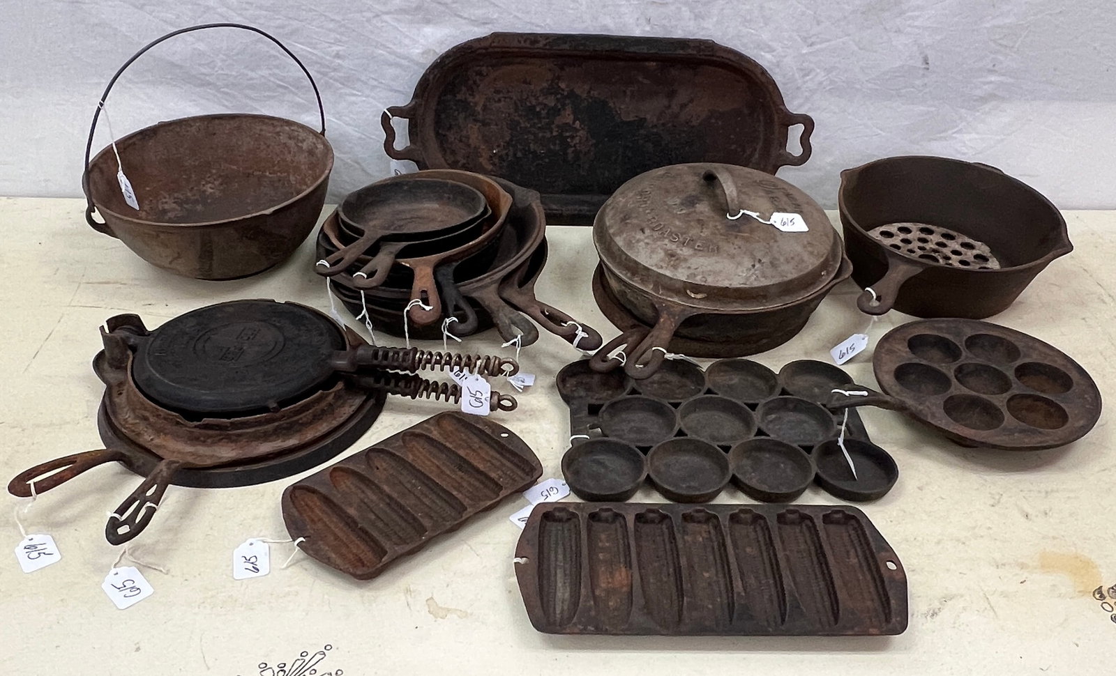 Large Group of Cast Iron Cookware (1 of 12)