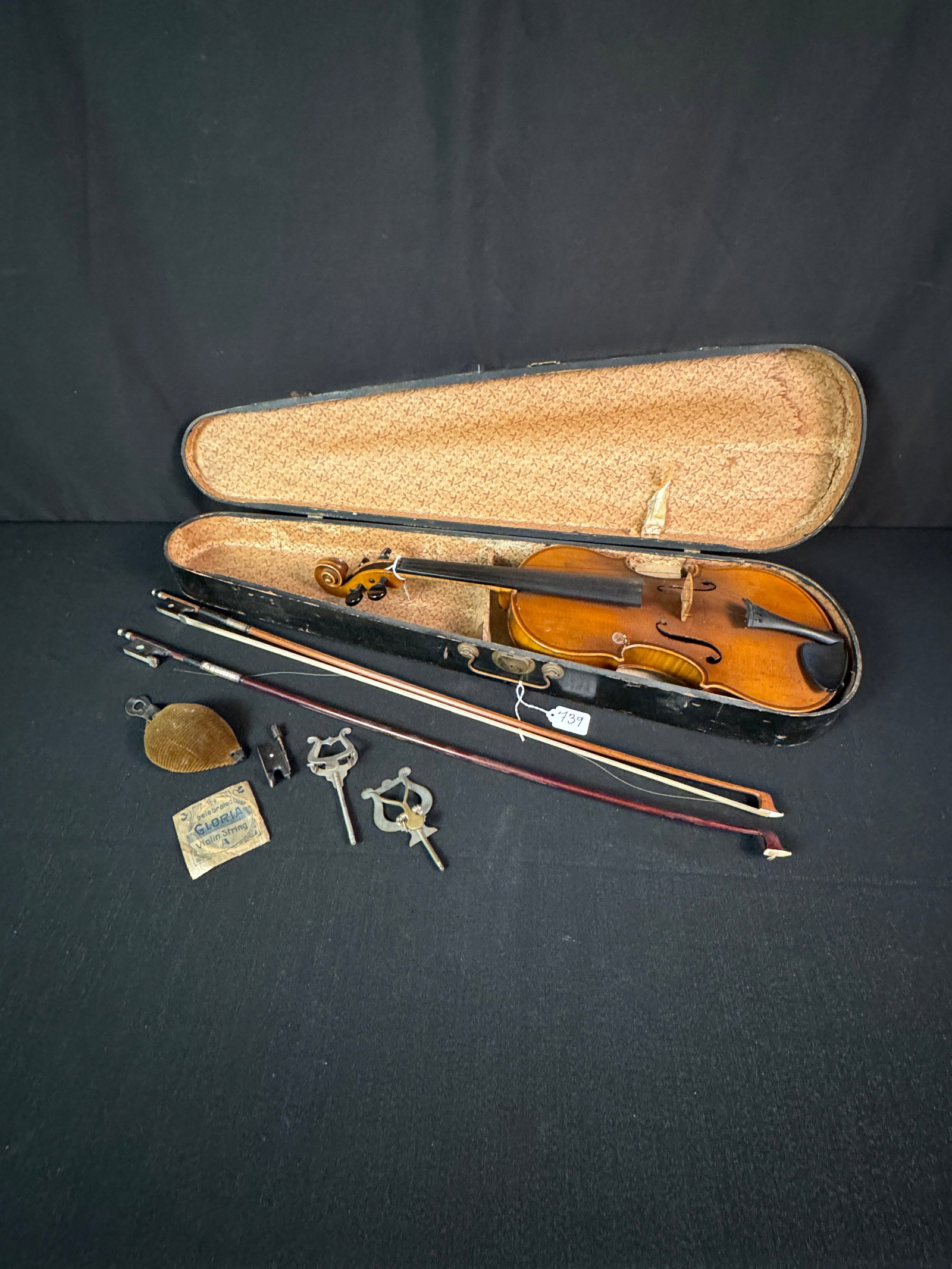 Important Handmade Violin (1 of 7)