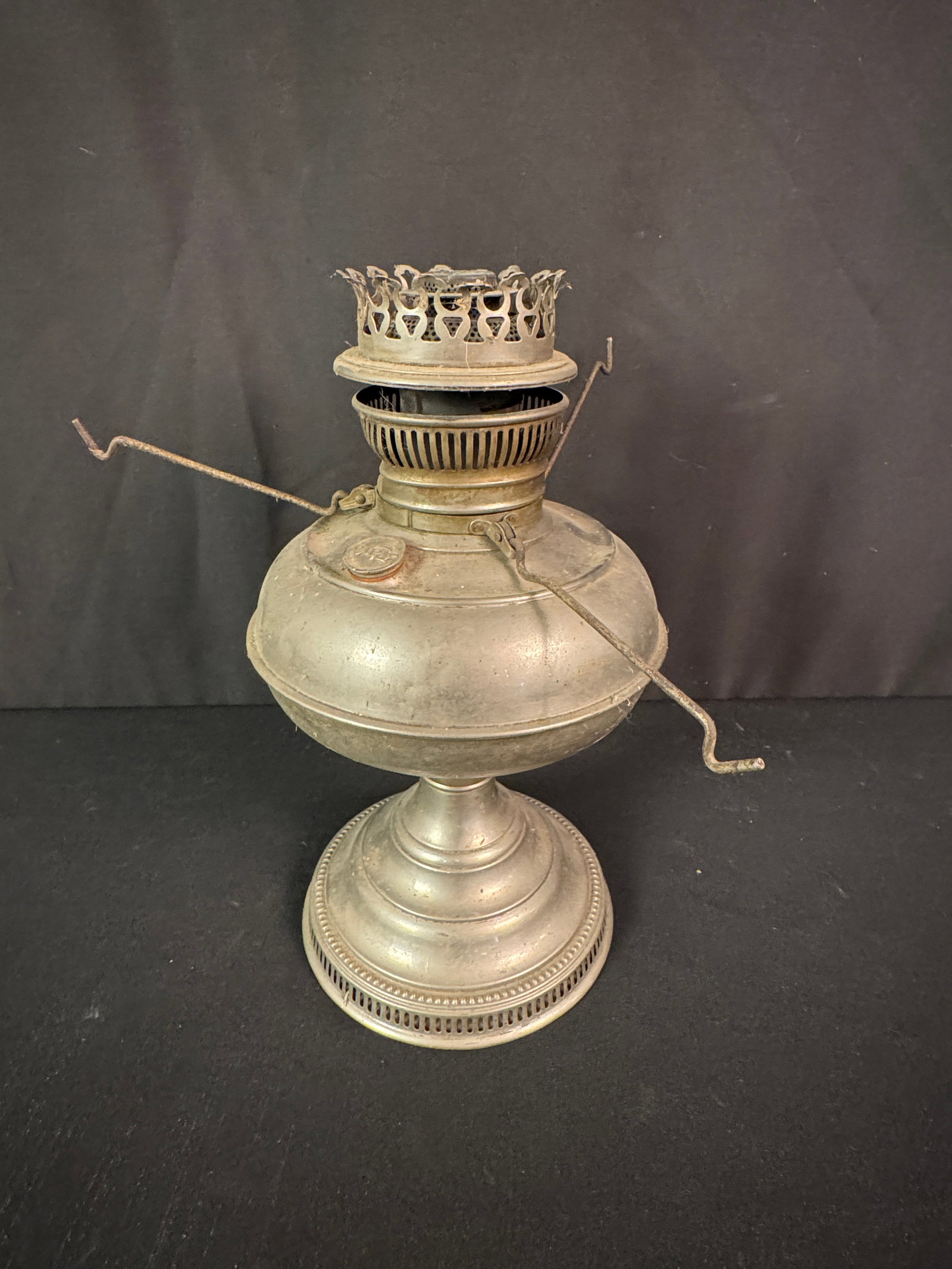 Bracket Lamp & More - 4