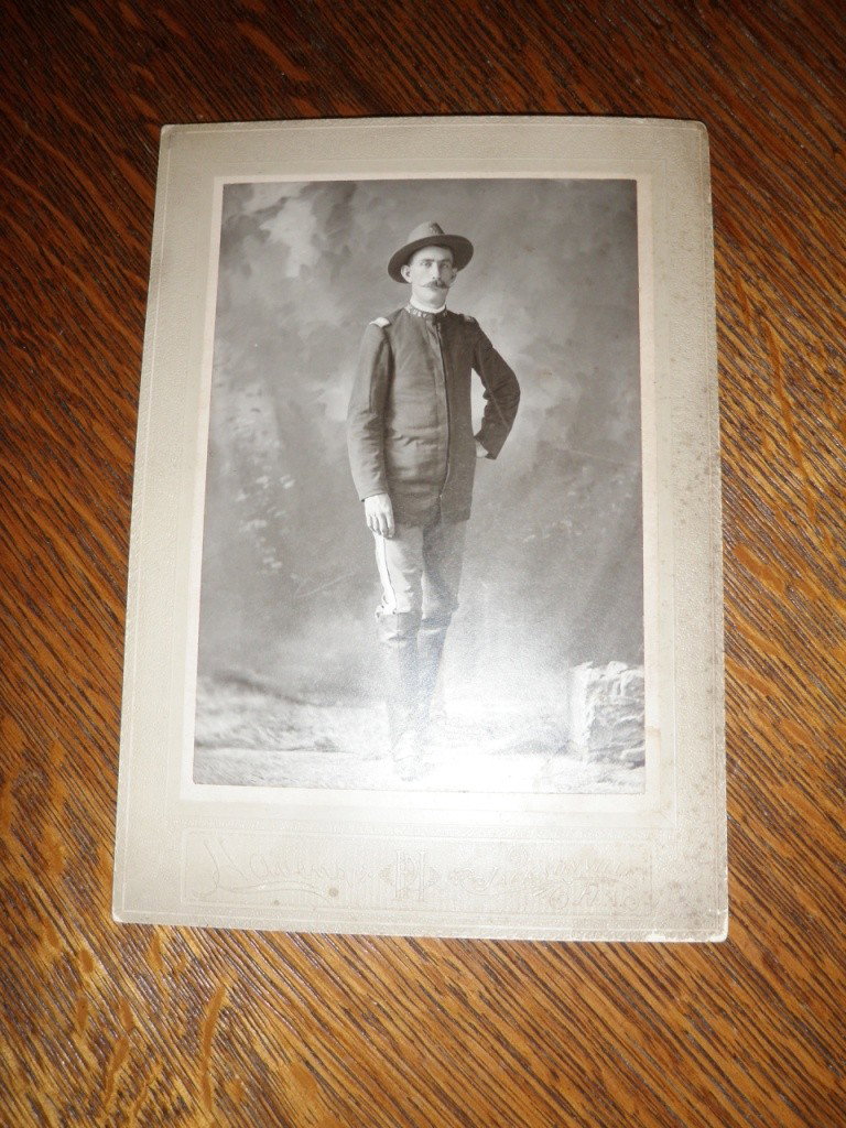 Photograph: Officer from the 1st USV, 1st U.S. Volunteer Cavalry Regiment known as the "Rough Riders".