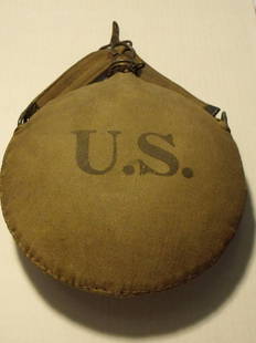 Canteen, US: US Model 1904 Army Canteen, Cavalry Version, Cloth cover with hook Strap. Strap marked RIA 1904, Cork stop & chain present