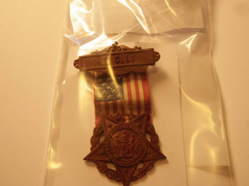 1888 Grand Army of the Republic Medal: Ladies of The Grand Army of The Republic, very good condition.