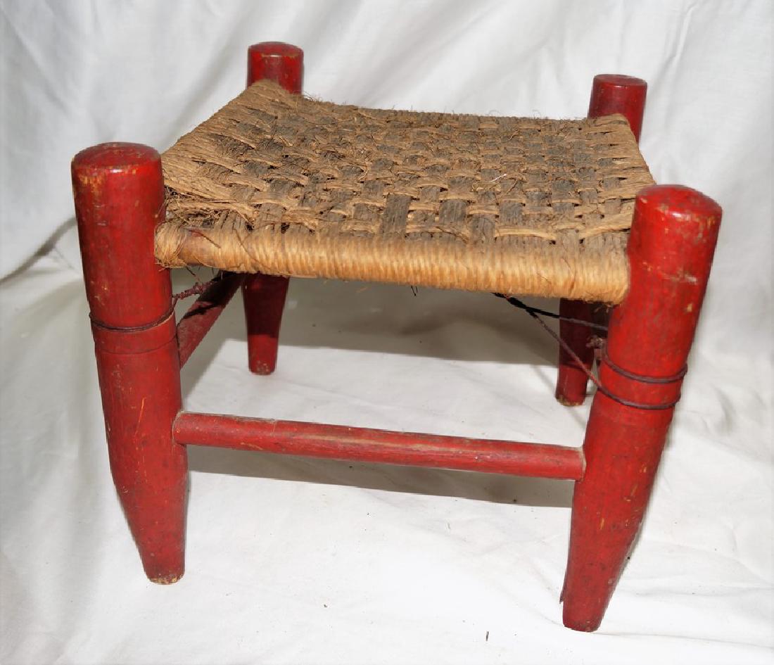 Early 18th Century Foot Stool in Red Paint in Excellent (1 of 5)