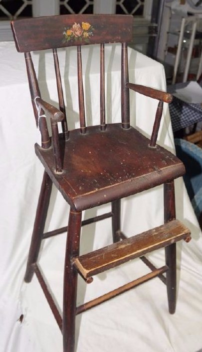 Windsor High Chair in Black Paint and Stencil: Windsor High Chair in Black Paint and Stencil Decoration It does have some worn paint and the foot rest is replaced. 35 inches ht..