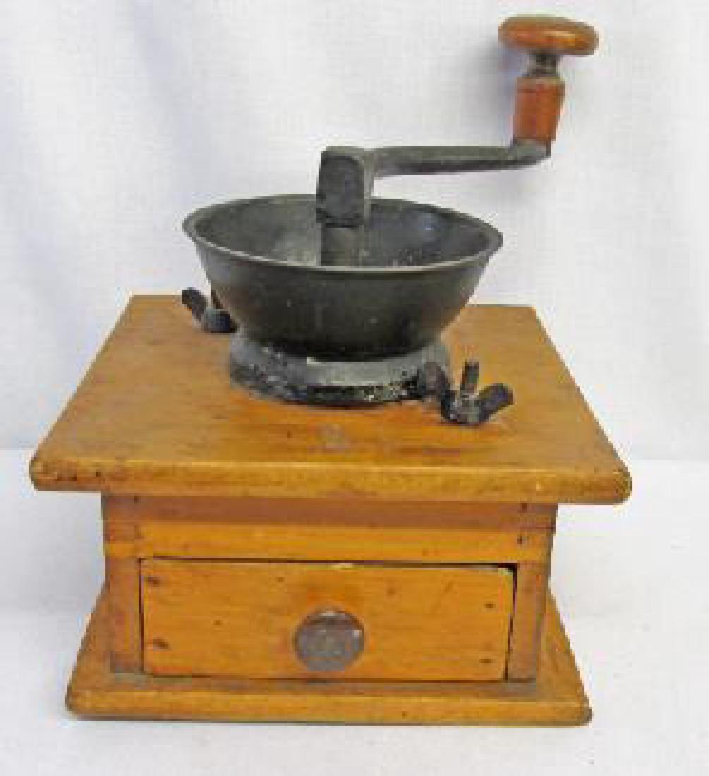 Excellent Table Top Coffee Grinder in Like New (1 of 4)