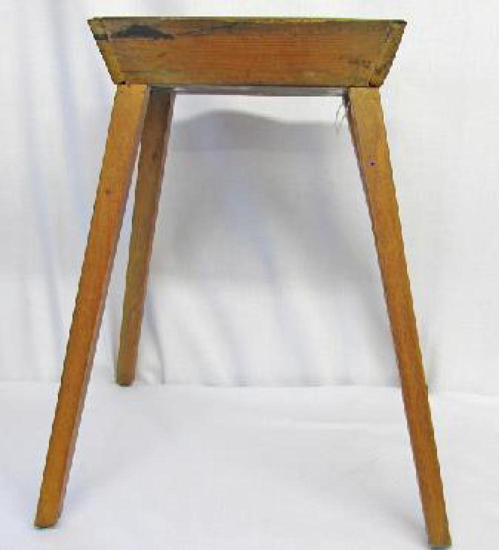 Early Trencher Stand w/Splayed Legs in Excellent (1 of 4)