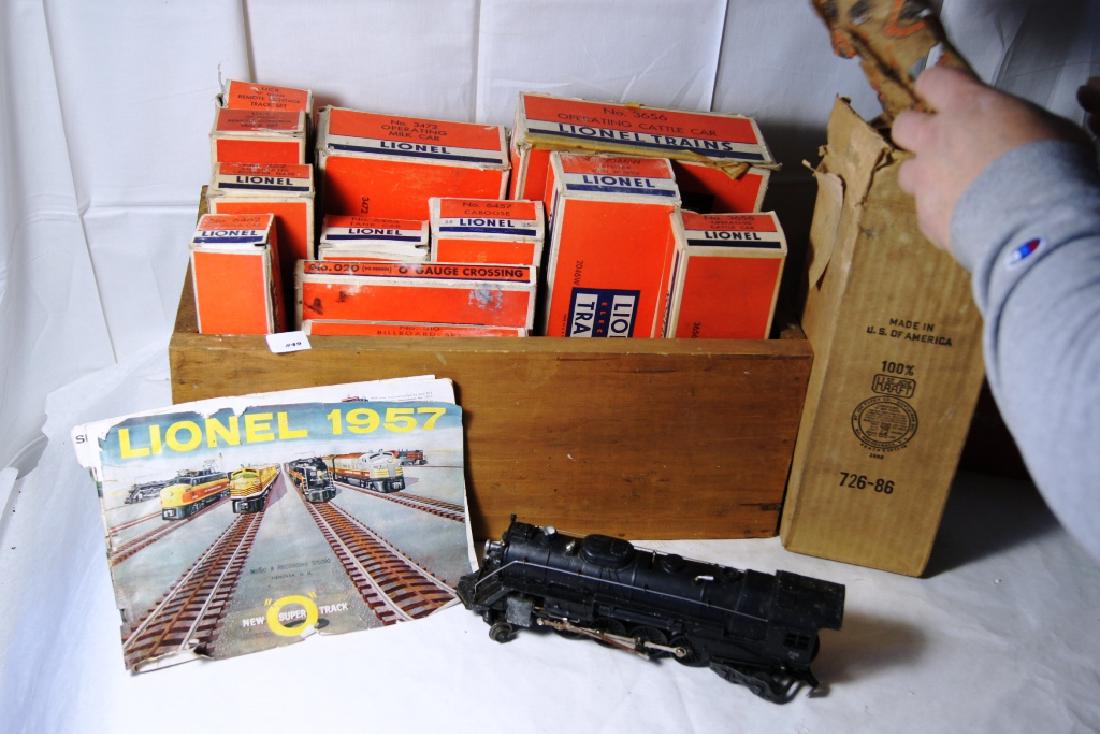 Lionel train set, O gauge, incl Lionel #726 Berkshire: Lionel train set, O gauge, incl Lionel #726 Berkshire 2-8-4 wheel configuration with matching 12 Wheel Diecast Tender Engine, automatic cars incl cattle unloader, milkcar, and others. trains, cars and