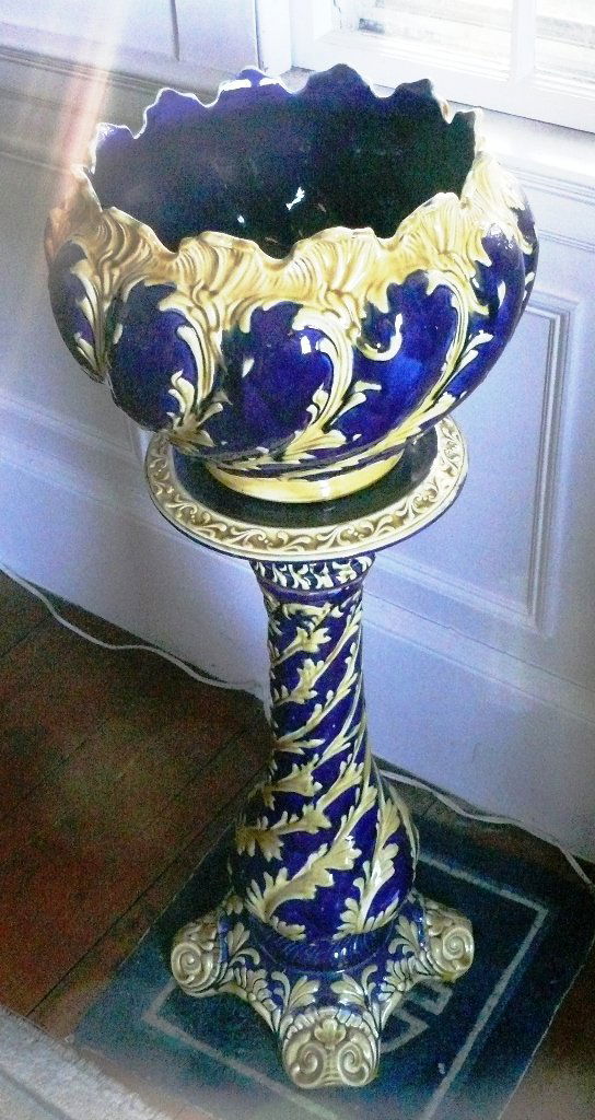 Large Majolica jardiniere, cobalt blue, yellow spirals (1 of 9)