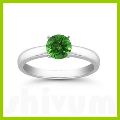 Genuine 0.52 ctw Emerald Solitaire Ring 14kt: Genuine 0.52 ctw Emerald Solitaire Ring 14kt **|**|** Ring Emerald AA-AAAGreen Round 1 Round Cut @ 0.52 ctw 3.214ktWhite 6.5 ; Availability: 3-10 Business days, ready to ship, with certification of ap