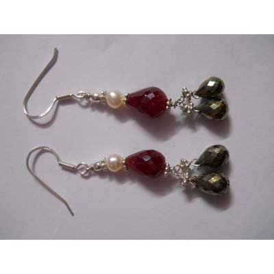 40.0 ctw Ruby and Pearl Earring .925 Sterling Silver: 40.0 ctw Ruby and Pearl Earring .925 Sterling Silver **|**|** Weight: 8.37g ; MSRP: $400