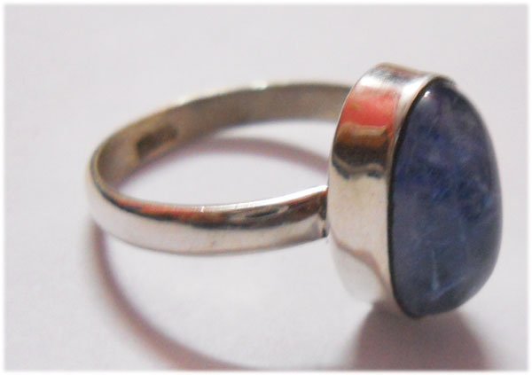 NATURAL 19.95 CTW TANZANITE OVAL RING .925 STERLING SIL: NATURAL 19.95 CTW TANZANITE OVAL RING .925 STERLING SIL **|**|** NATURAL 19.95 CTW TANZANITE OVAL RING .925 STERLING SILVER ; MSRP: $300