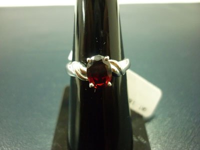 NATURAL 13.00 CTW GARNET RING .925 STERLING SILVER: NATURAL 13.00 CTW GARNET RING .925 STERLING SILVER **|**|** NATURAL 13.00 CTW GARNET RING .925 STERLING SILVER ; MSRP: $125