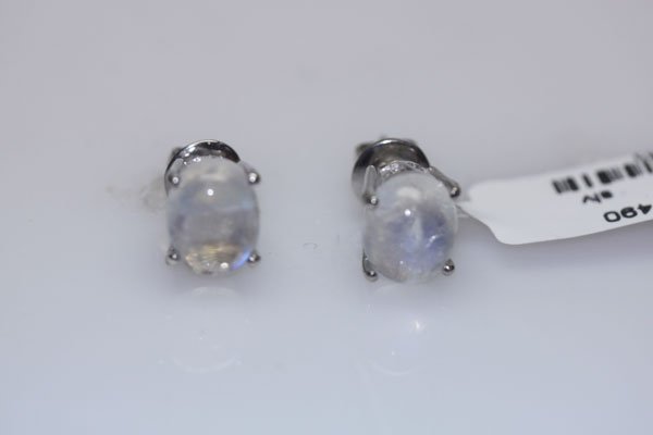 19.25 CTW MOONSTONE EARRING .925 STERLING SILVER: 19.25 CTW MOONSTONE EARRING .925 STERLING SILVER **|**|** 19.25 CTW MOONSTONE EARRING .925 STERLING SILVER ; MSRP: $120