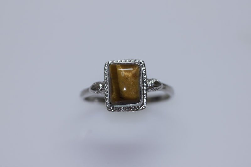 12.10 CTW TIGER EYE RING .925 STERLING SILVER: 12.10 CTW TIGER EYE RING .925 STERLING SILVER **|**|** 12.10 CTW TIGER EYE RING .925 STERLING SILVER ; MSRP: $125